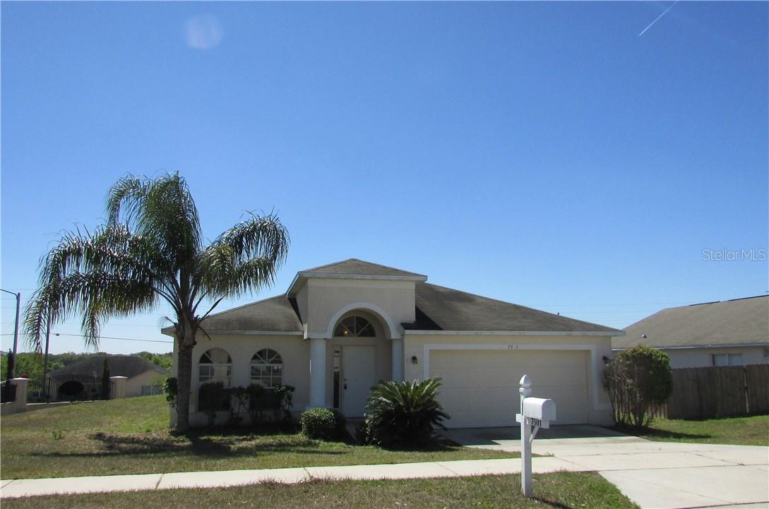 7501 Merchantville Cir., Zephyrhills, FL 33540