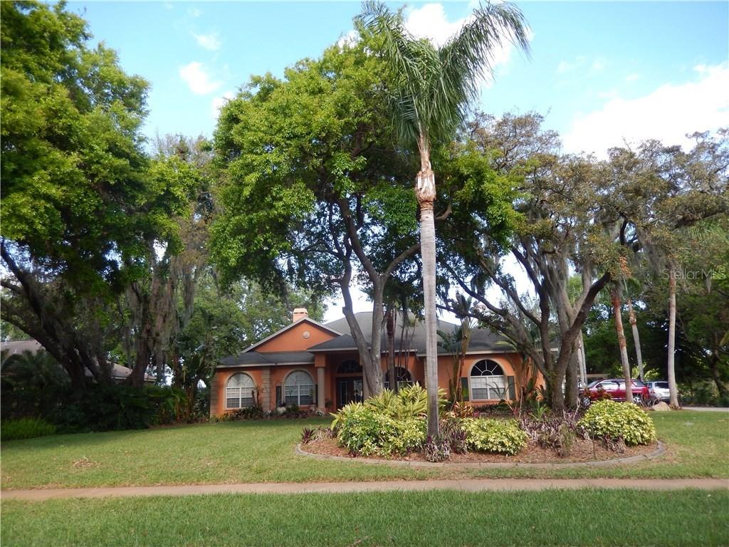 8902 Eagle Watch Dr., Riverview, FL 33578