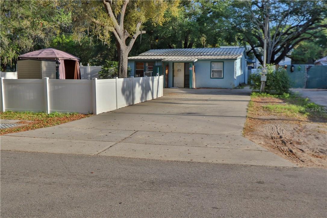 2606 Irene St., Lutz, FL 33559