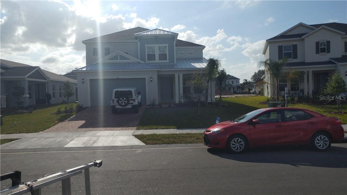 887 De Soto Way, Tarpon Springs, FL 34689