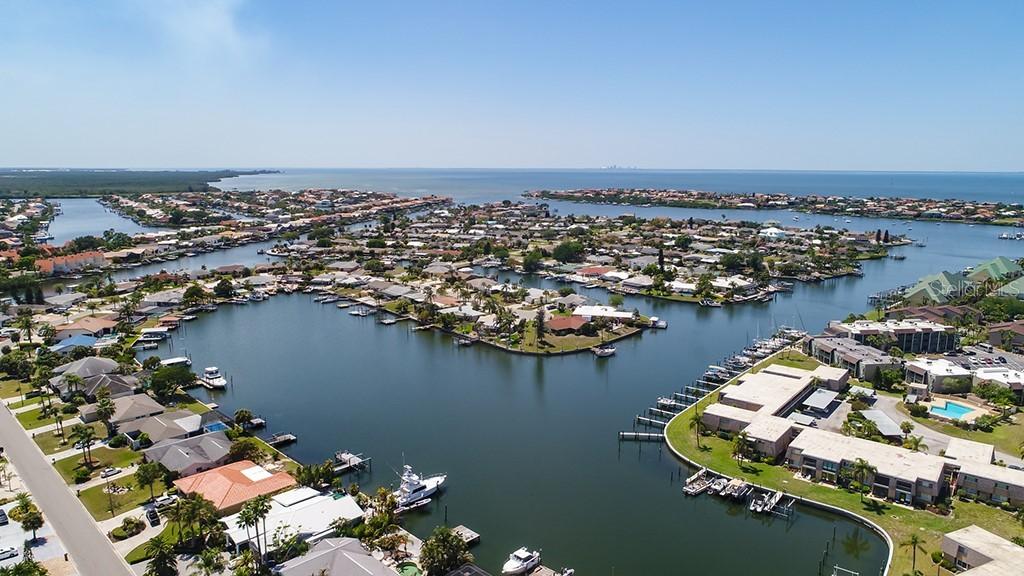 6452 Lake Sunrise Dr., Apollo Beach, FL 33572