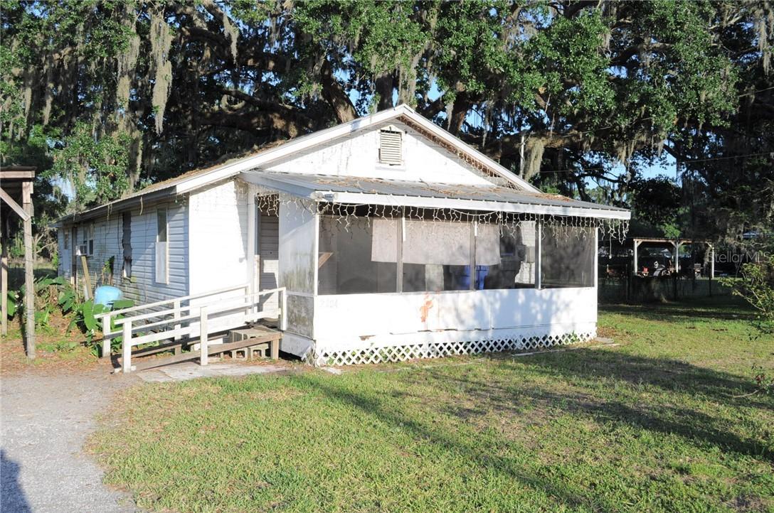 2204 Hinson Rd., Dover, FL 33527