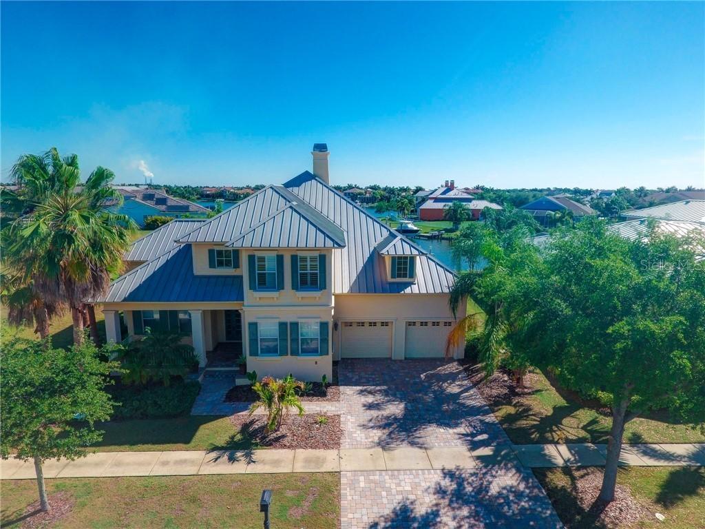 637 Manns Harbor Dr., Apollo Beach, FL 33572