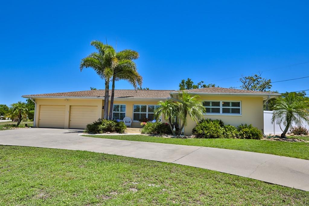 129 Crestwood Ln., Largo, FL 33770
