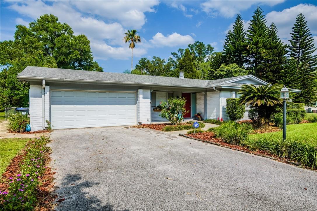 10603 Orange Grove Dr., Tampa, FL 33618