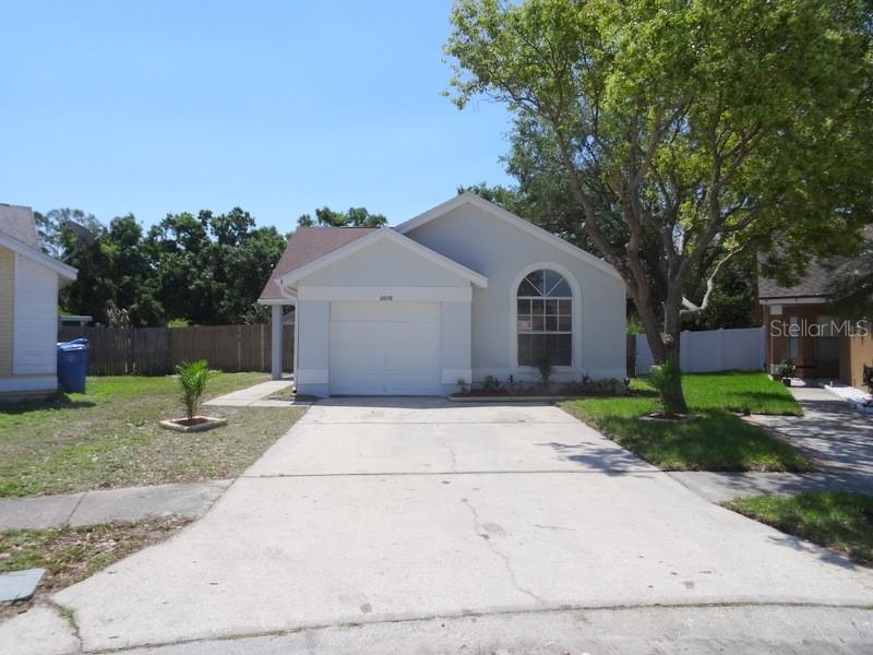 11658 Sunshine Pond Rd., Tampa, FL 33635