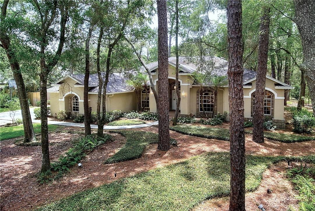 2005 Curry Rd., Lutz, FL 33549