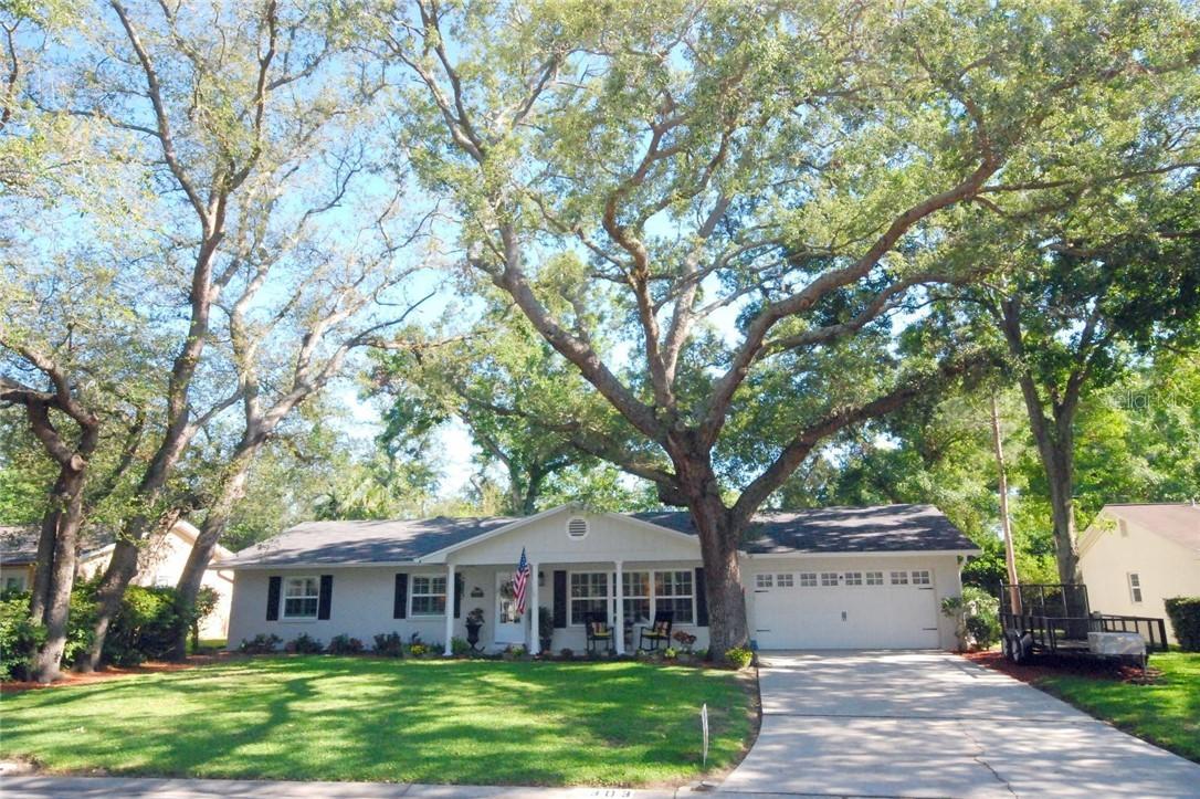 303 Ellen Way, Brandon, FL 33510