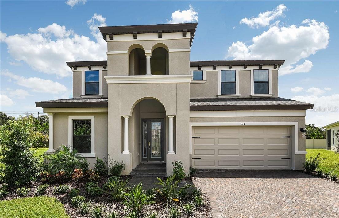 919 Floresta St., Brandon, FL 33511
