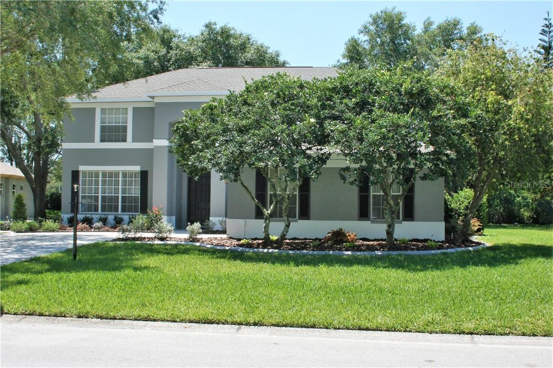 2909 Sutton Oaks Ct., Plant City, FL 33566