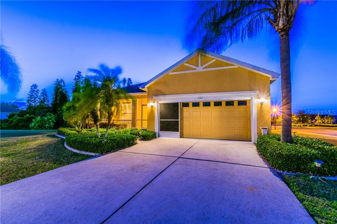 1105 Emerald Dunes Dr., Sun City Center, FL 33573