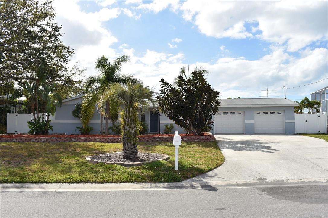 4823 Beacon Rd., Palmetto, FL 34221