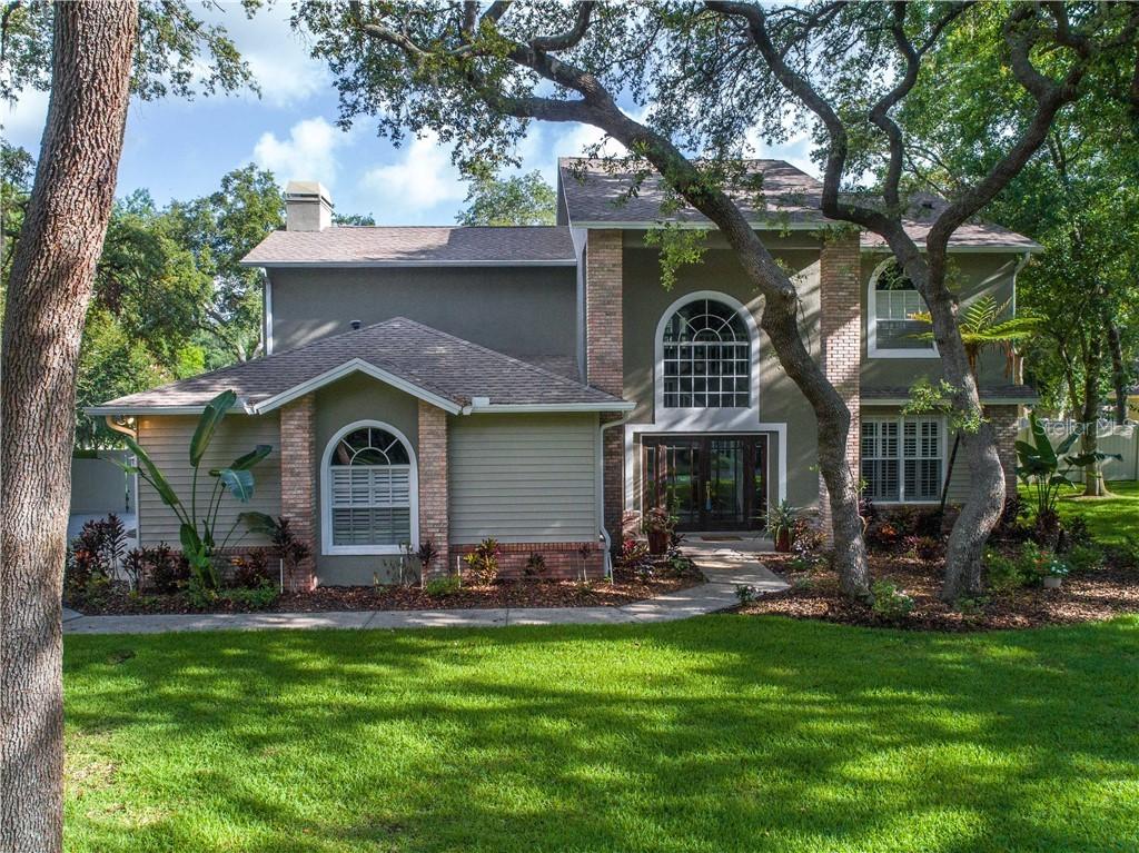 8915 Eagle Watch Dr., Riverview, FL 33578