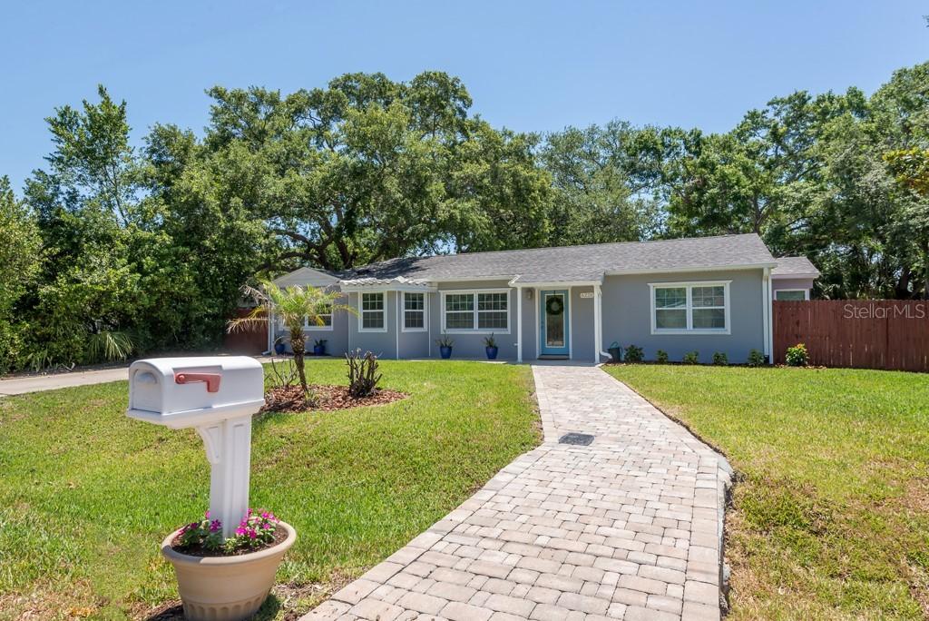 6226 S Kelly Rd., Tampa, FL 33611