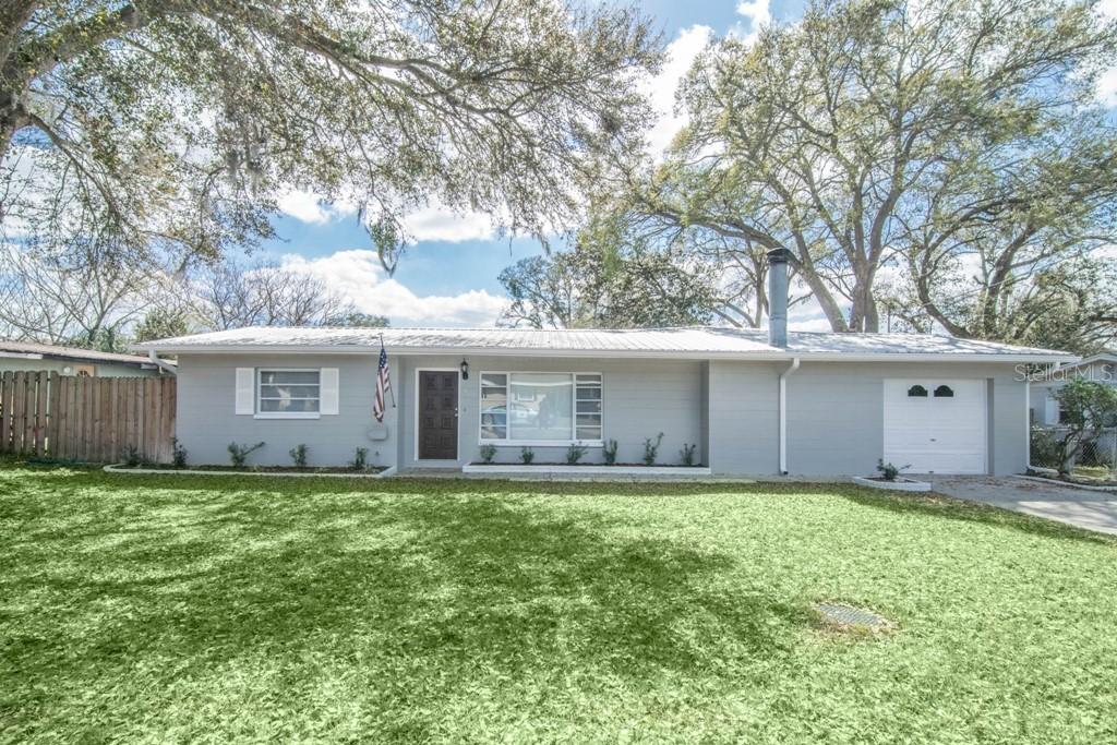 503 Hedge Row Rd., Brandon, FL 33510