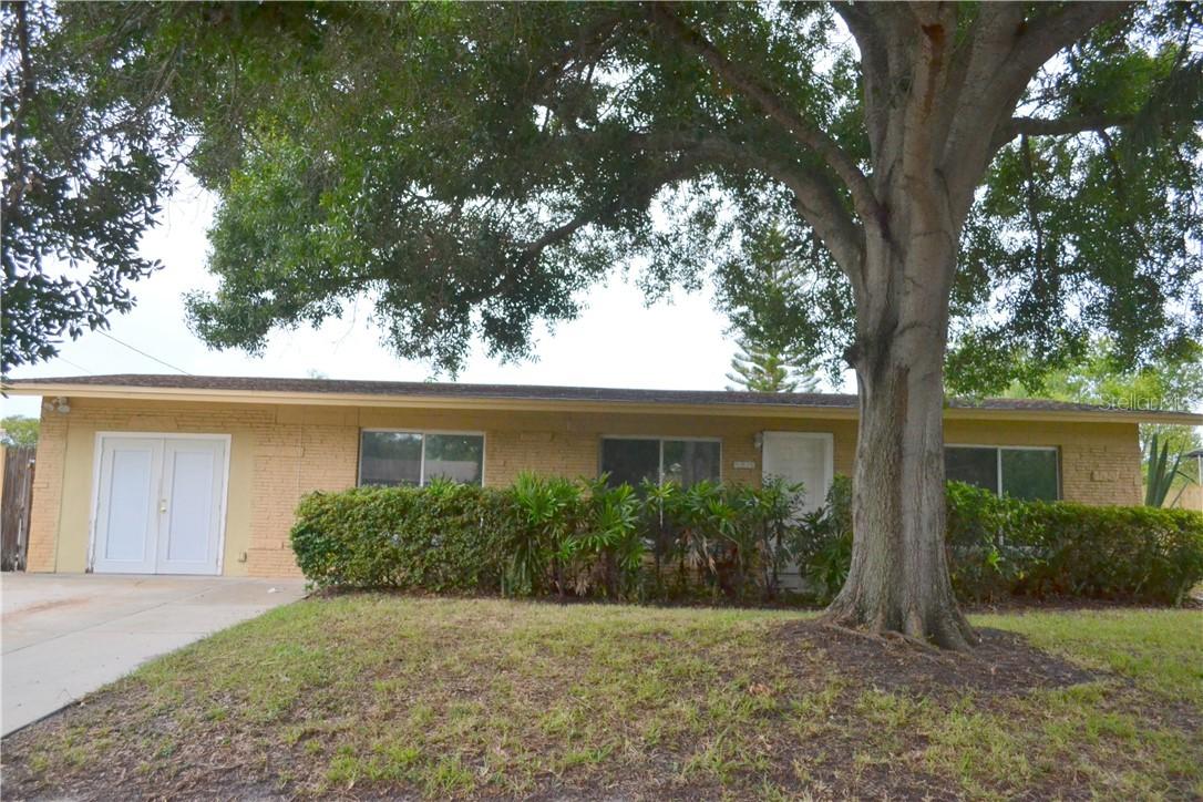 5814 Oxford Dr., Tampa, FL 33615