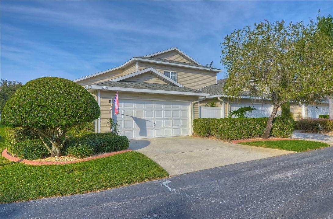 1709 Lullwater Ln., Lutz, FL 33549