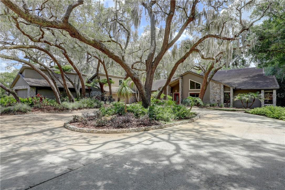 9116 Roberts Rd., Odessa, FL 33556