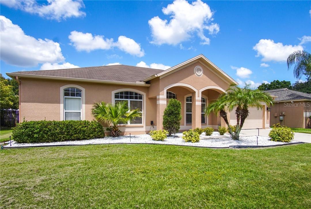 3719 Eaglewood St., Valrico, FL 33596