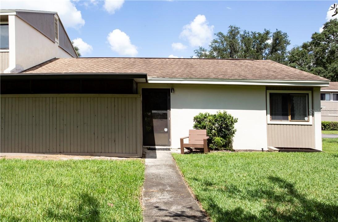 7931 Pine Dr., Temple Terrace, FL 33637
