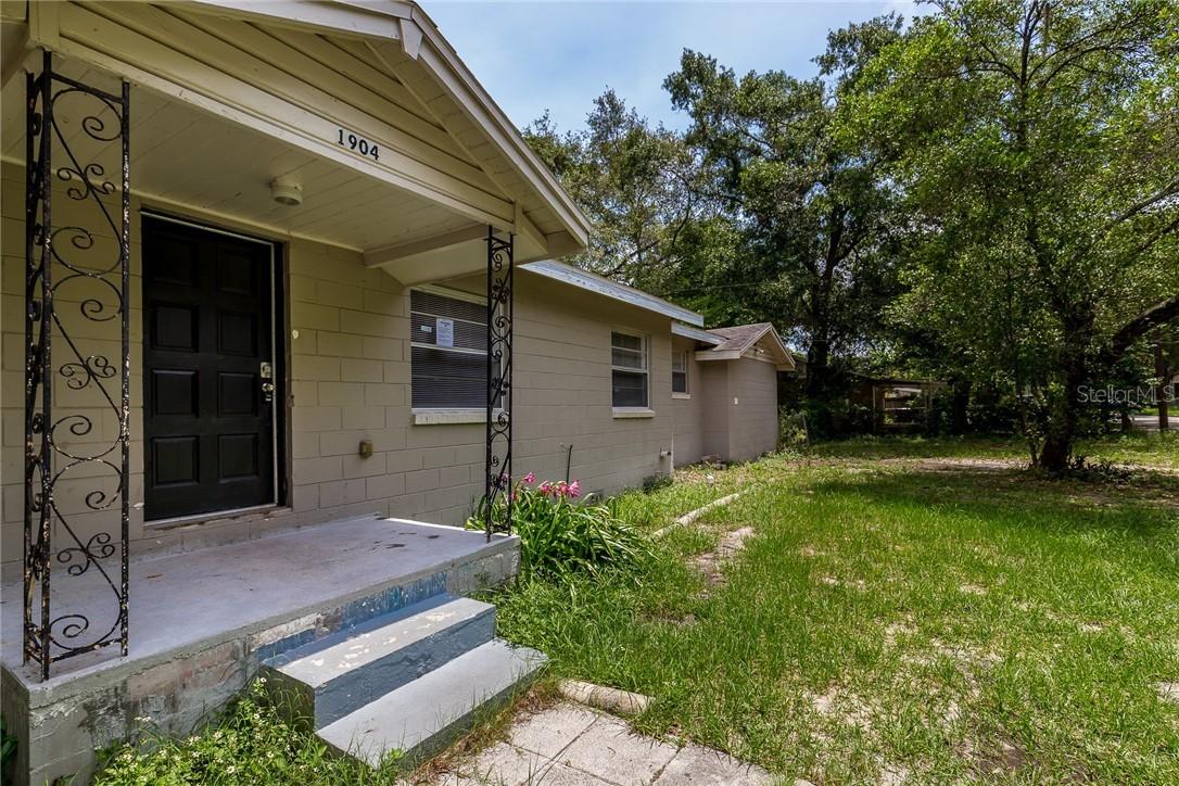 1904 E Paris St., Tampa, FL 33610