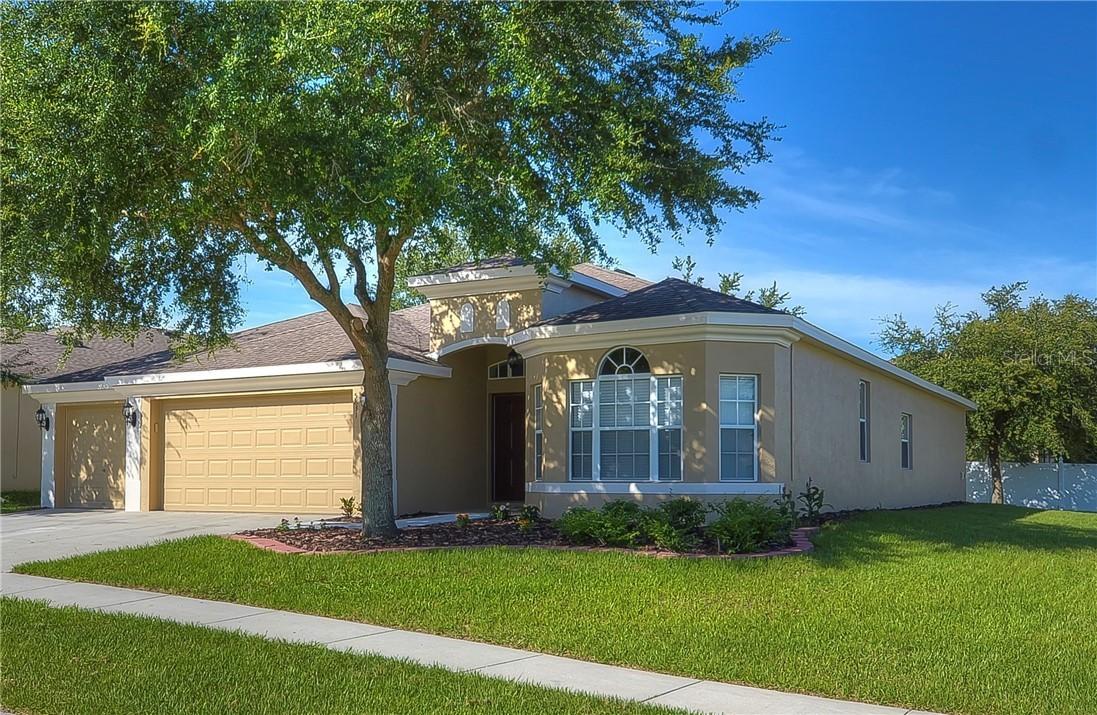 5831 Candytuft Pl., Land O Lakes, FL 34639