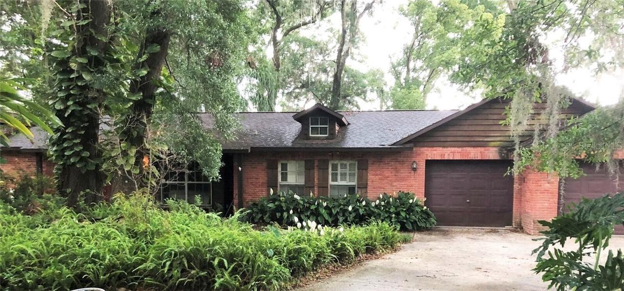 3704 Crestwood Dr., Valrico, FL 33596