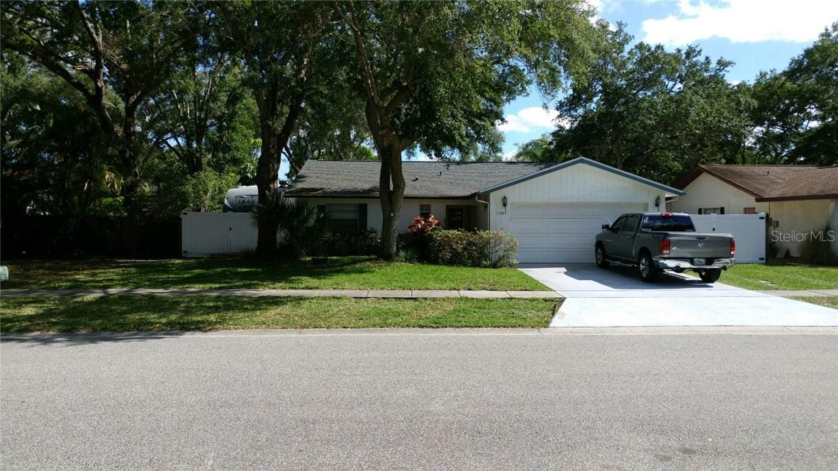 1207 Whisper Dr., Largo, FL 33770