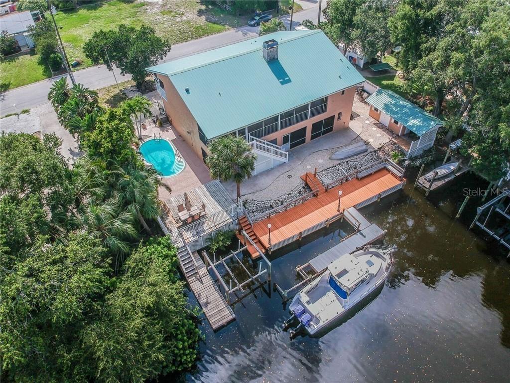 908 22nd Ave., Palmetto, FL 34221