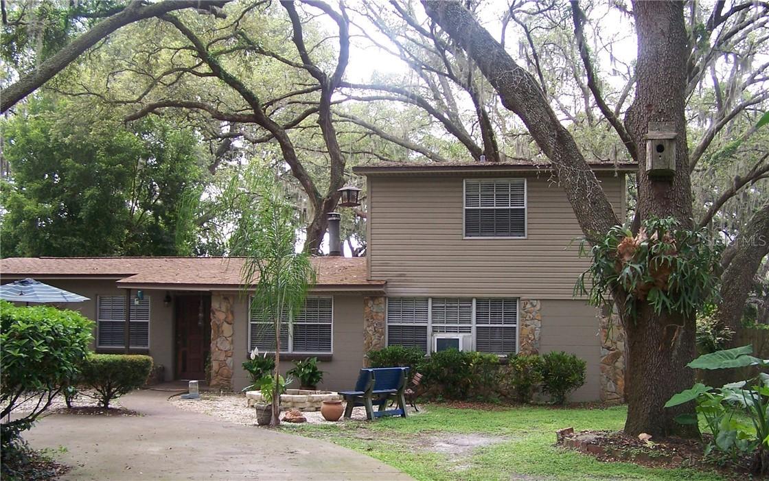 14715 N 37th St., Lutz, FL 33559