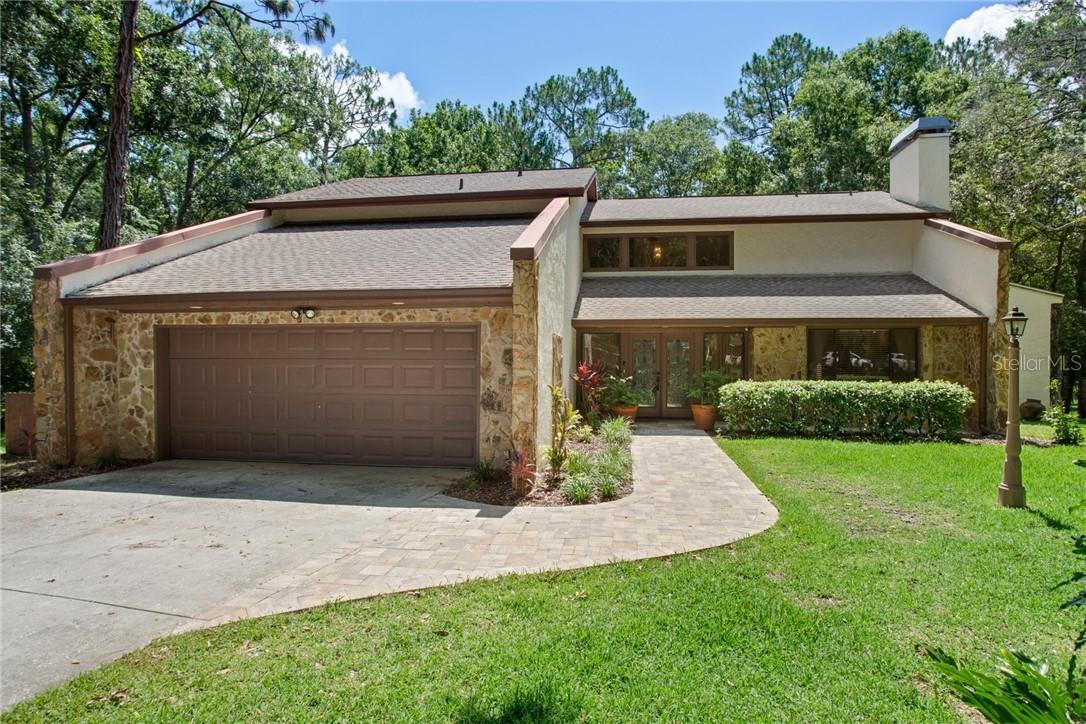 17511 Mallard Ct., Lutz, FL 33559