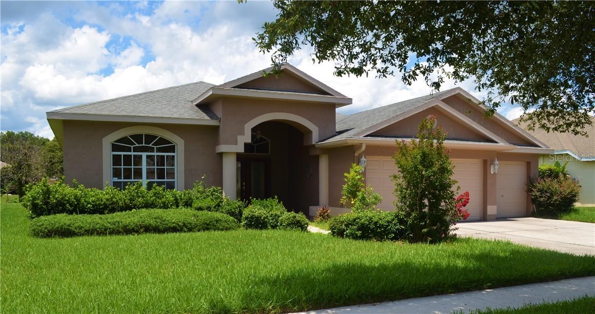 1406 Rowantree Dr., Dover, FL 33527