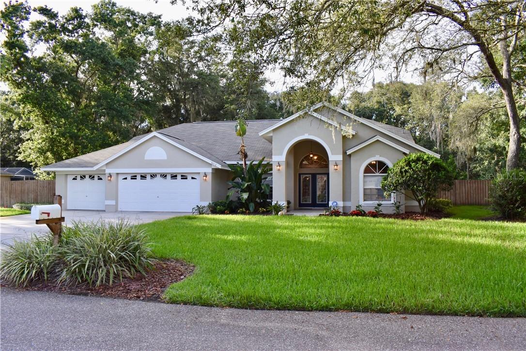 2410 Heather Manor Ln., Lutz, FL 33549