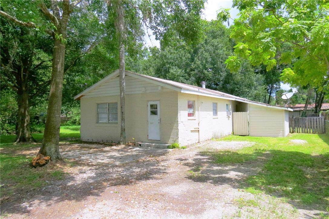 1815 W Cluster Ave., Tampa, FL 33604