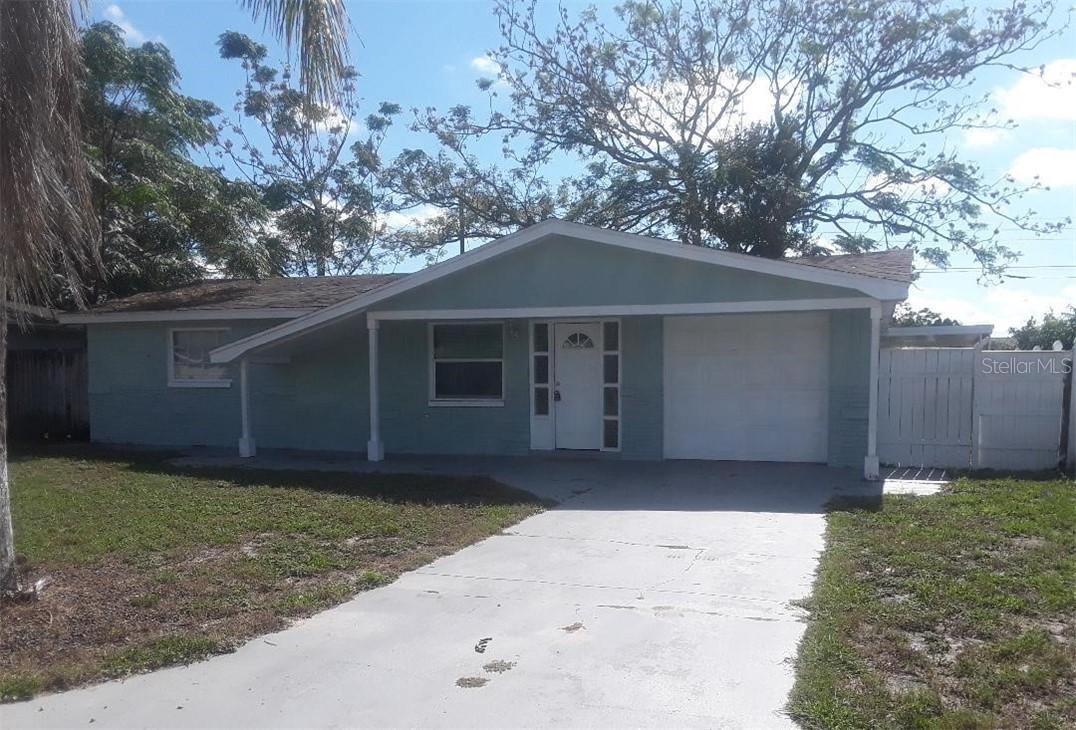 4742 Darlington Rd., Holiday, FL 34690