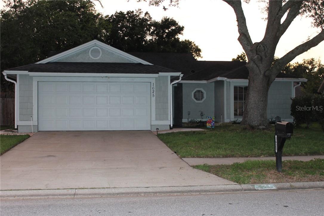 1625 Gunsmith Dr., Lutz, FL 33559