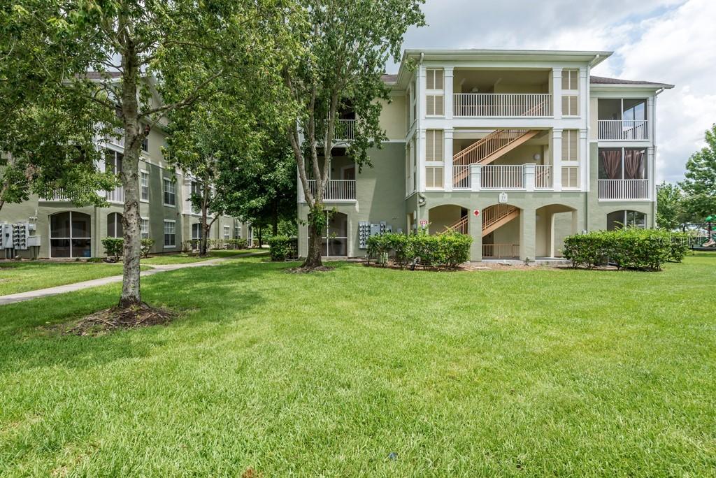 9314 Crescent Loop Cir. #201, Tampa, FL 33619