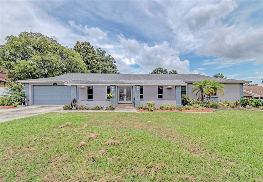 2219 Summit View Dr., Valrico, FL 33596