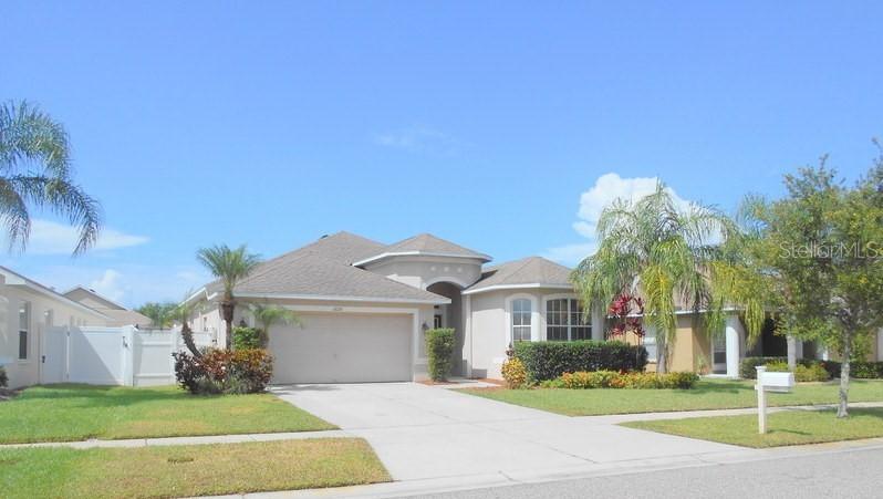 1626 Bonita Bluff Ct., Ruskin, FL 33570