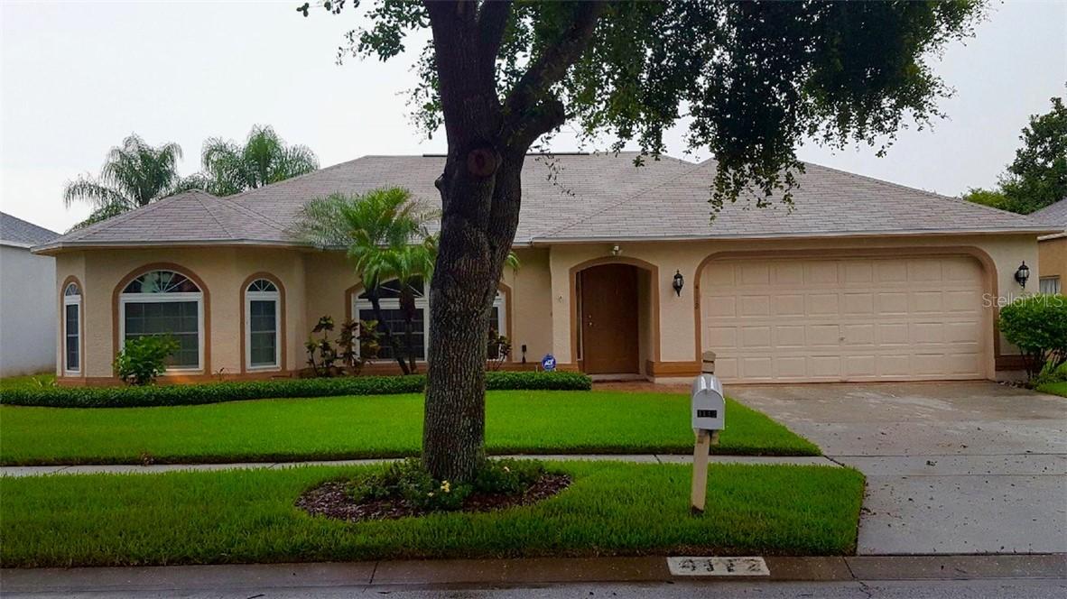 4112 Amber Ridge Ln., Valrico, FL 33594
