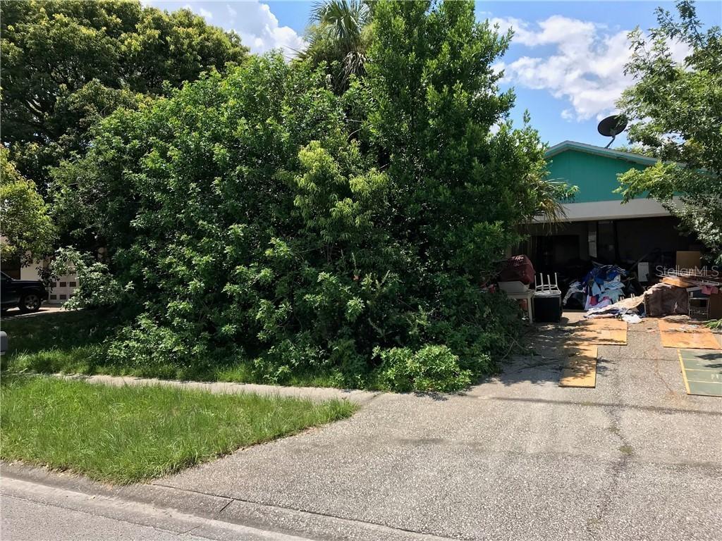 16028 Pine Ridge Dr., Hudson, FL 34667