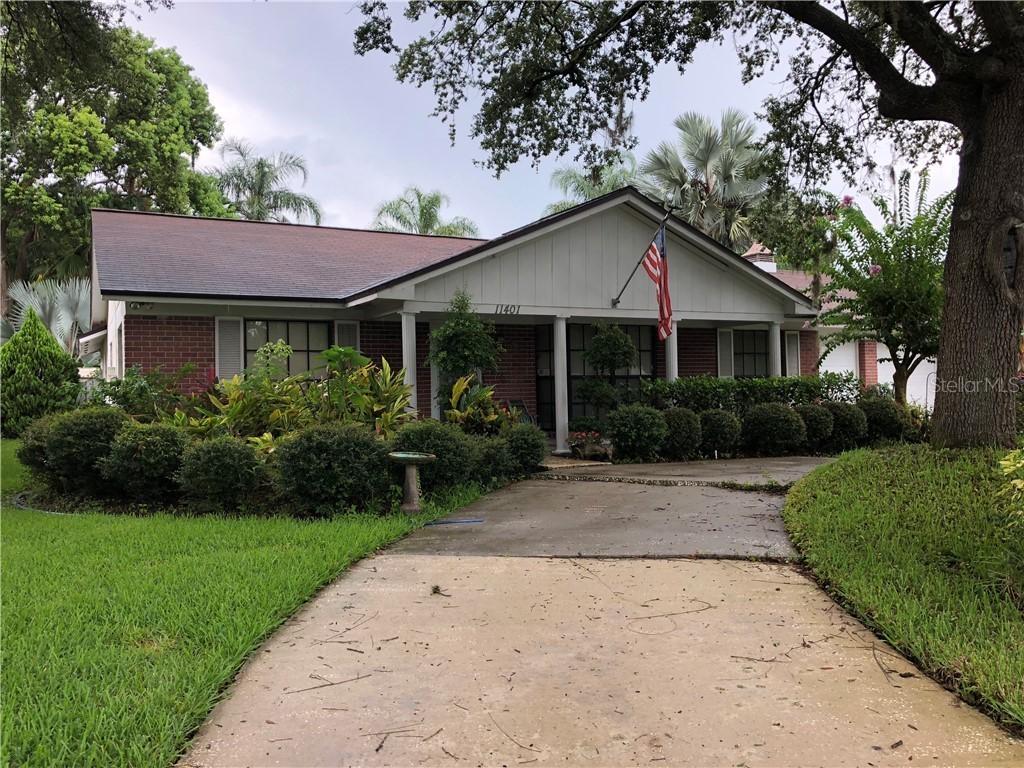 11401 Country Oaks Dr., Tampa, FL 33618