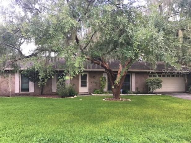 817 Blackberry Ln., Brandon, FL 33511