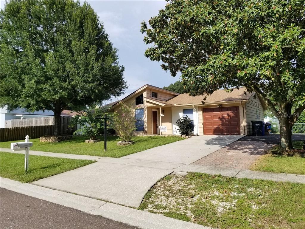 2204 Pavilion Pl., Brandon, FL 33511