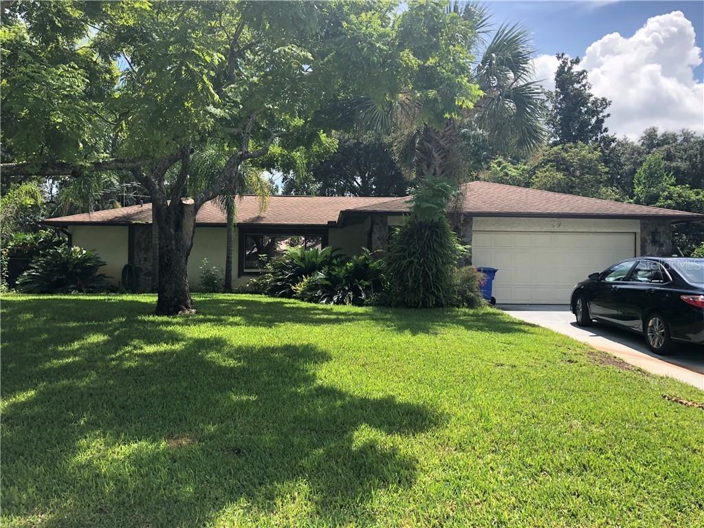 17401 Lynndan Dr., Lutz, FL 33548