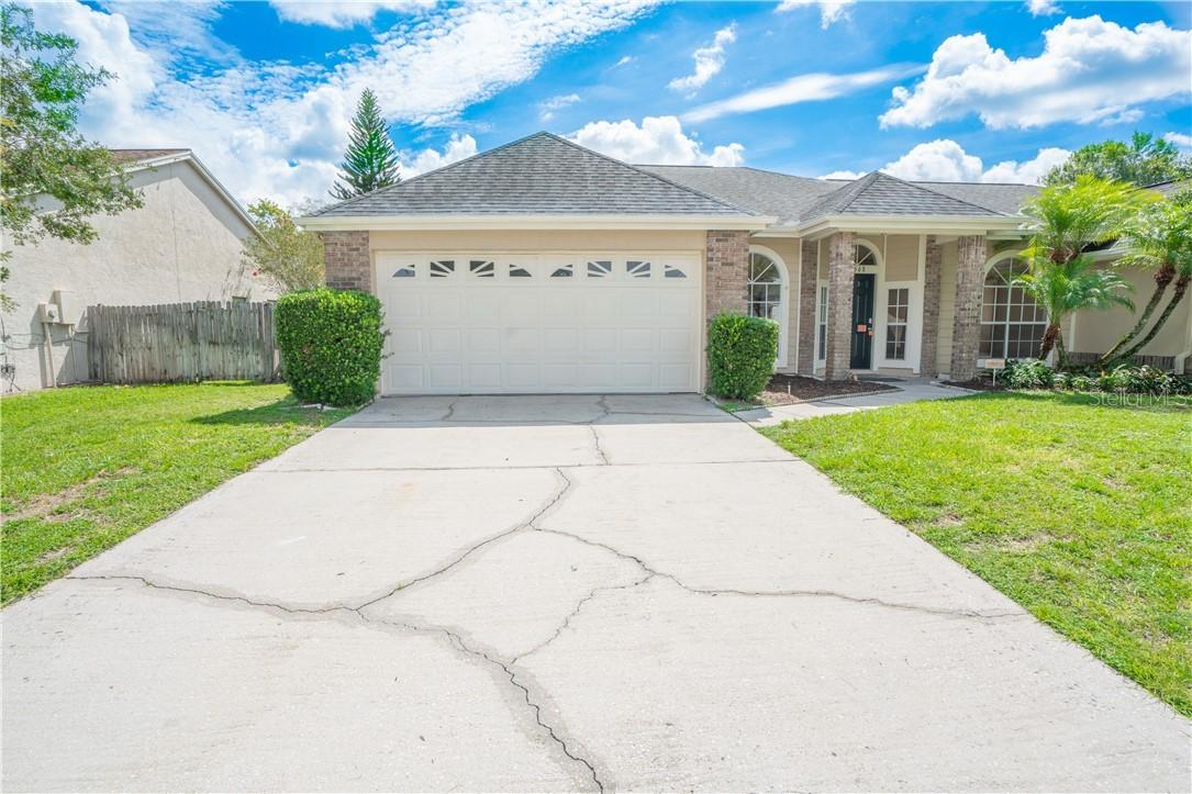 1668 Thornhill Cir., Oviedo, FL 32765