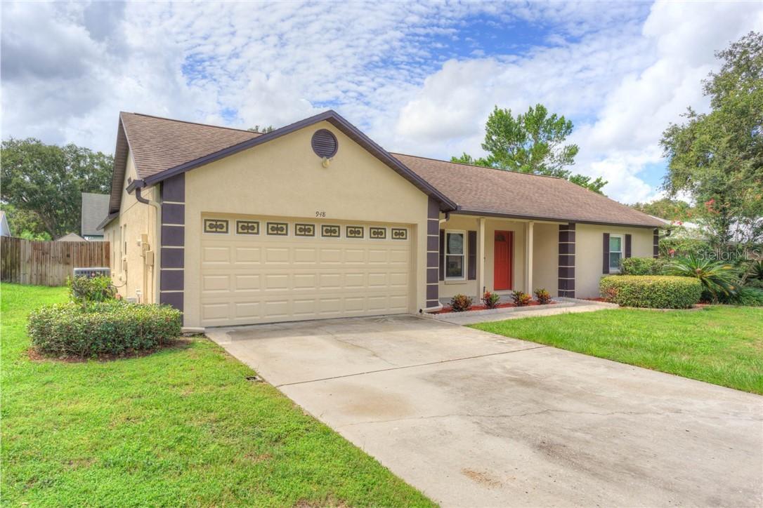 948 Wicketrun Dr., Brandon, FL 33510