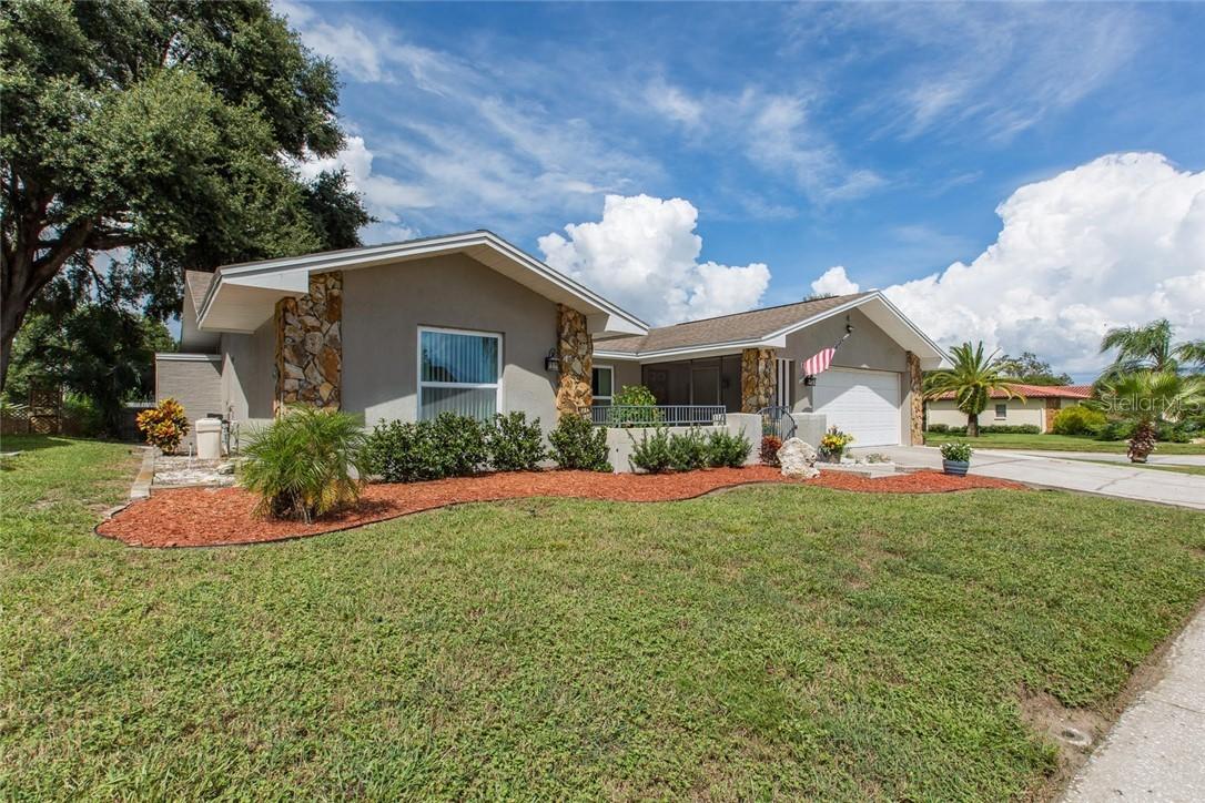 8000 Laurel Vista Loop, Port Richey, FL 34668