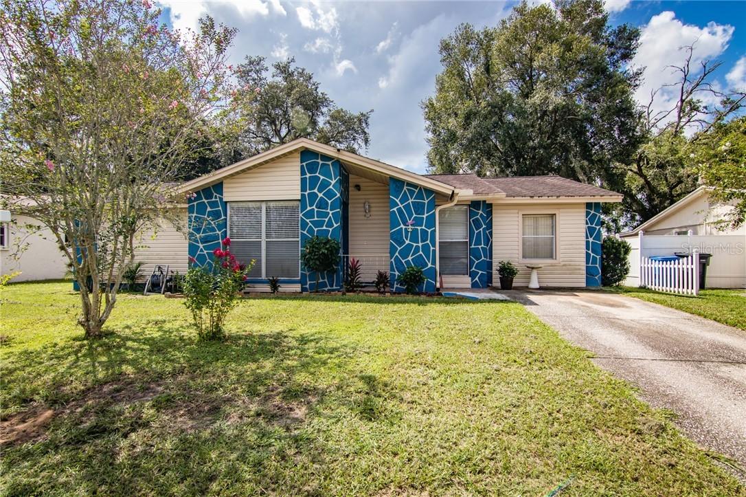 111 Valley Dr., Brandon, FL 33510