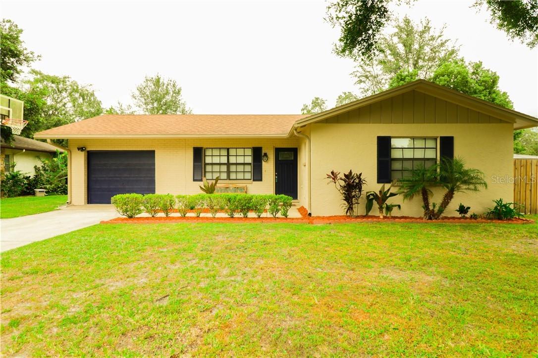 1908 Shadowbreeze Ct., Lutz, FL 33549